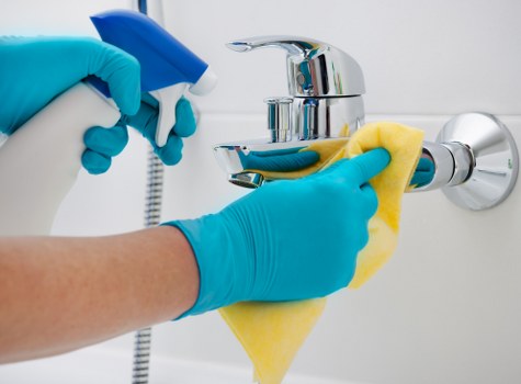 Risk assessment during a carpet cleaning job in West Ham